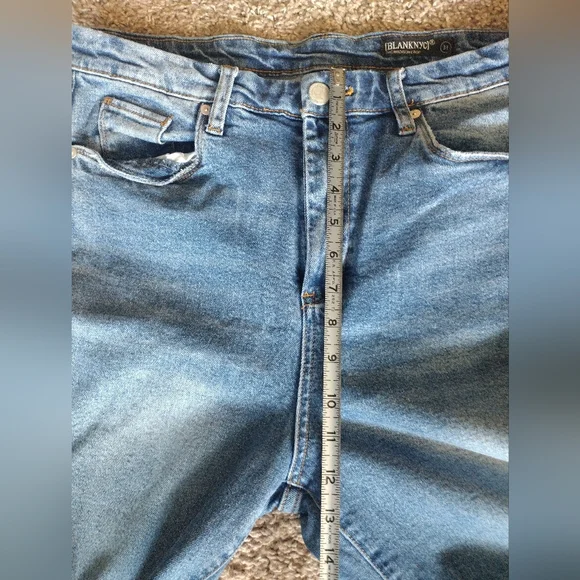 Blank NYC Distressed Ripped Ankle Jeans Size 31 - Picture 7 of 8